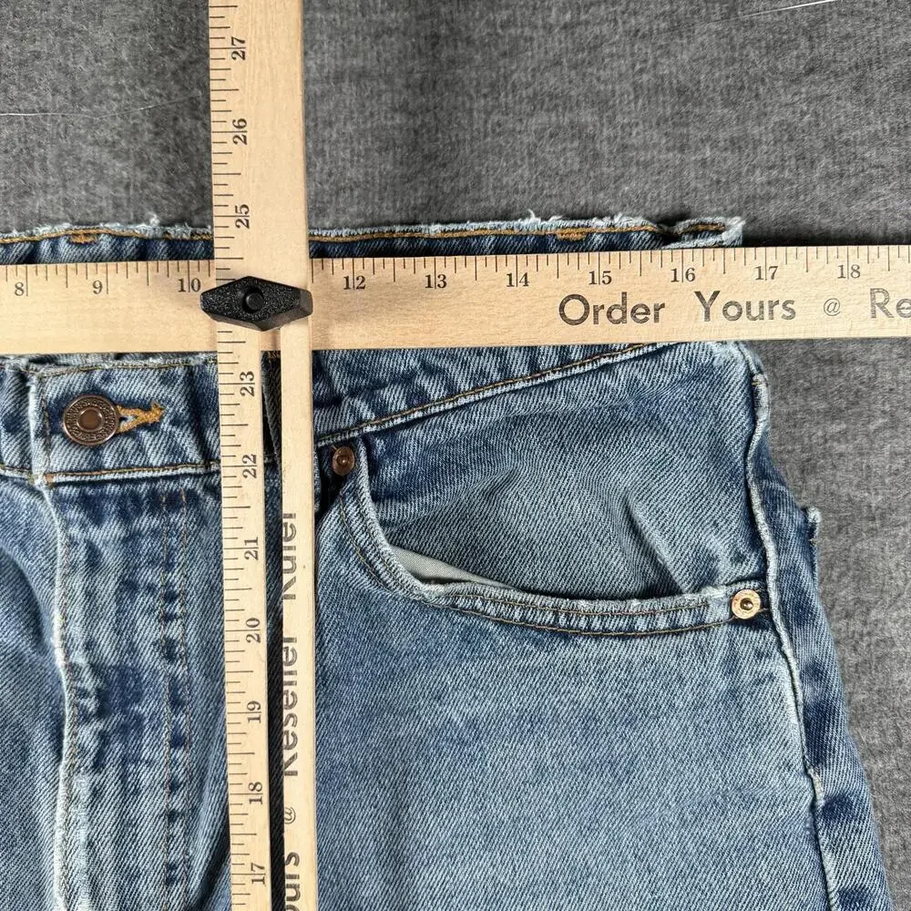Vintage Levis 550 Jeans Mens 36x30 Light Wash Blue Relaxed Fit Denim Distressed